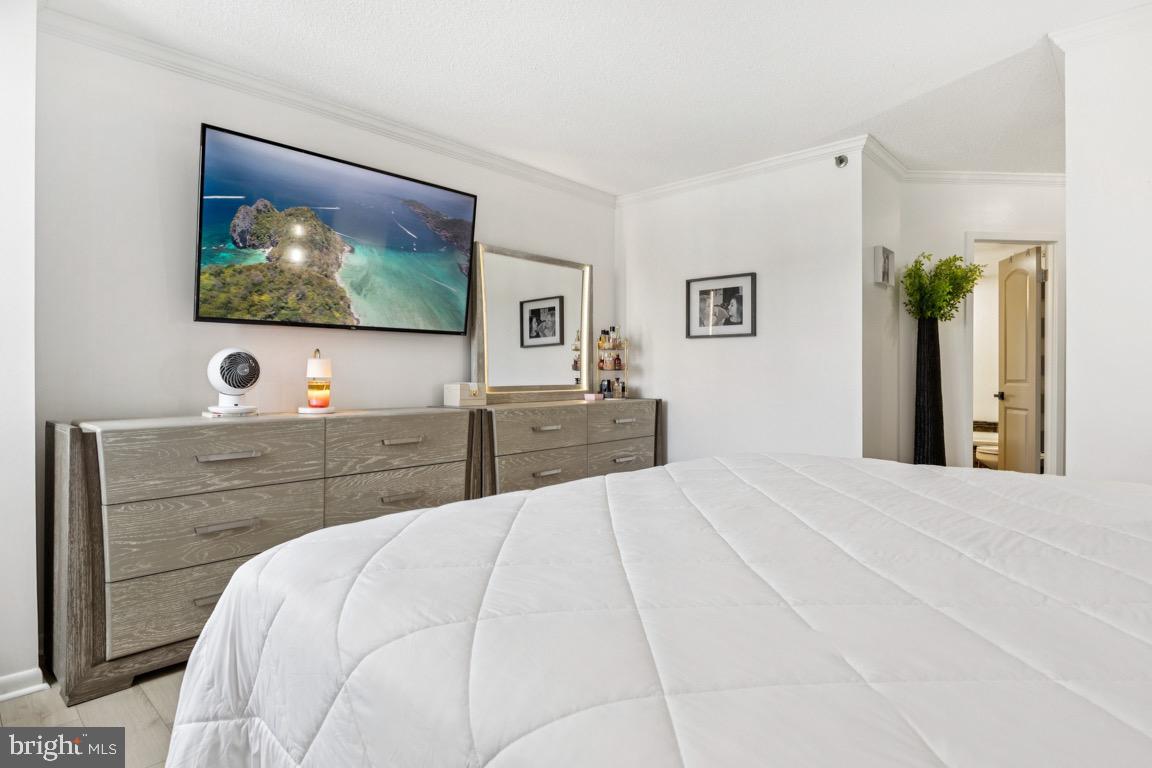 5505 SEMINARY ROAD 1810N