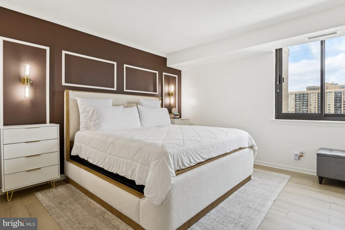 5505 SEMINARY ROAD 1810N