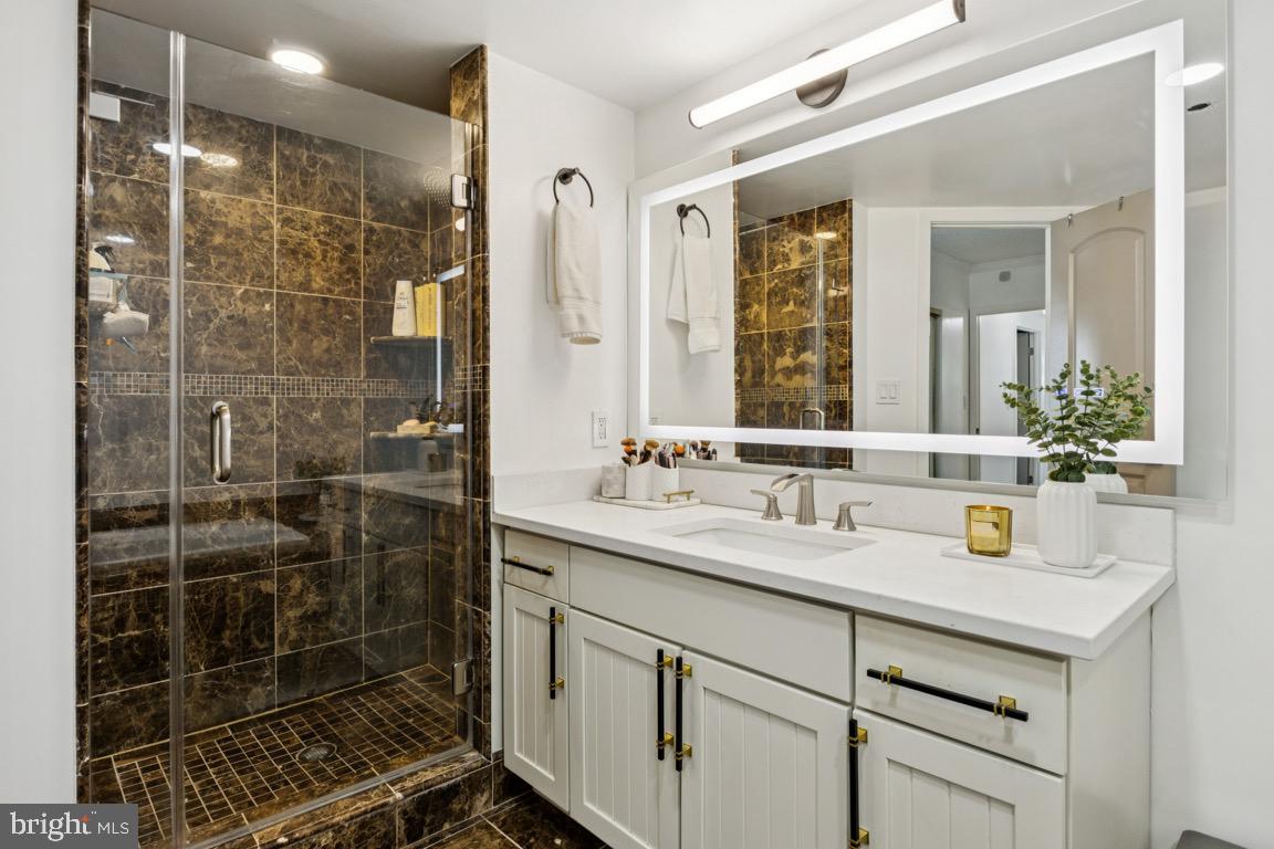 5505 SEMINARY ROAD 1810N