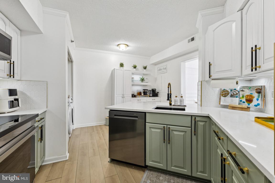 5505 SEMINARY ROAD 1810N