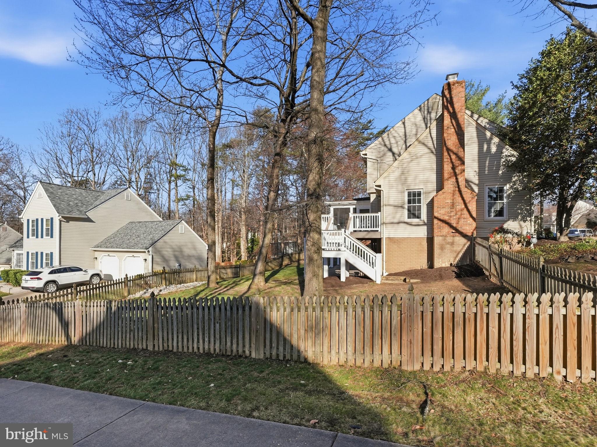 9115 NORTHEDGE DRIVE