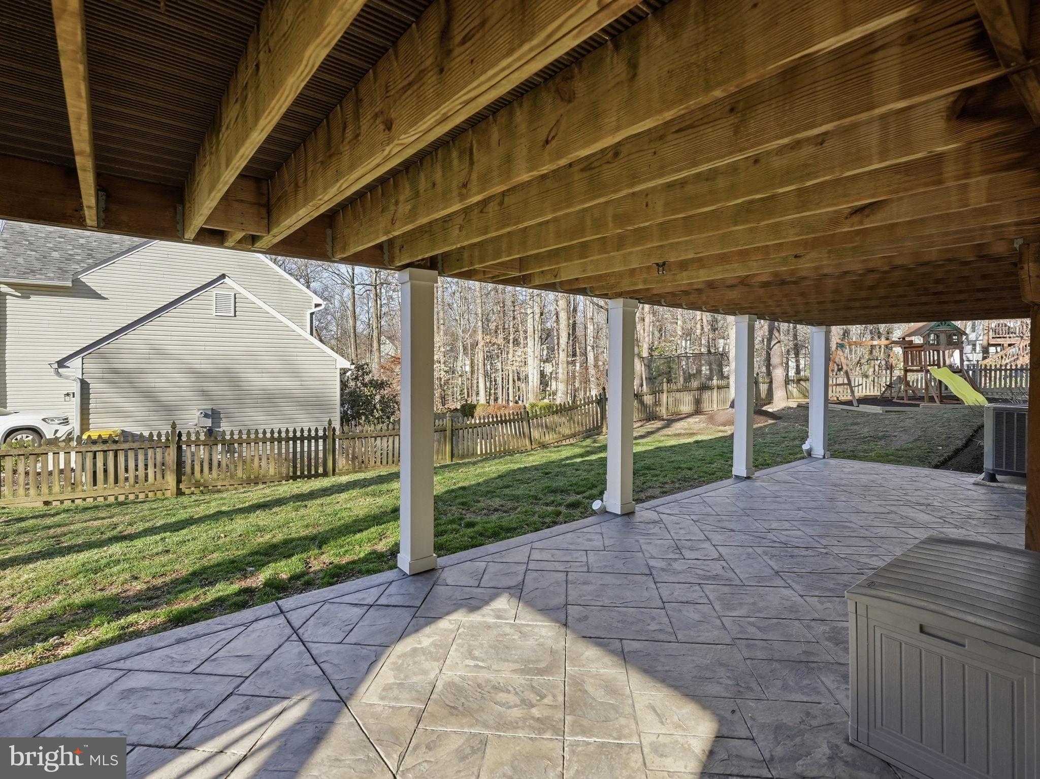 9115 NORTHEDGE DRIVE