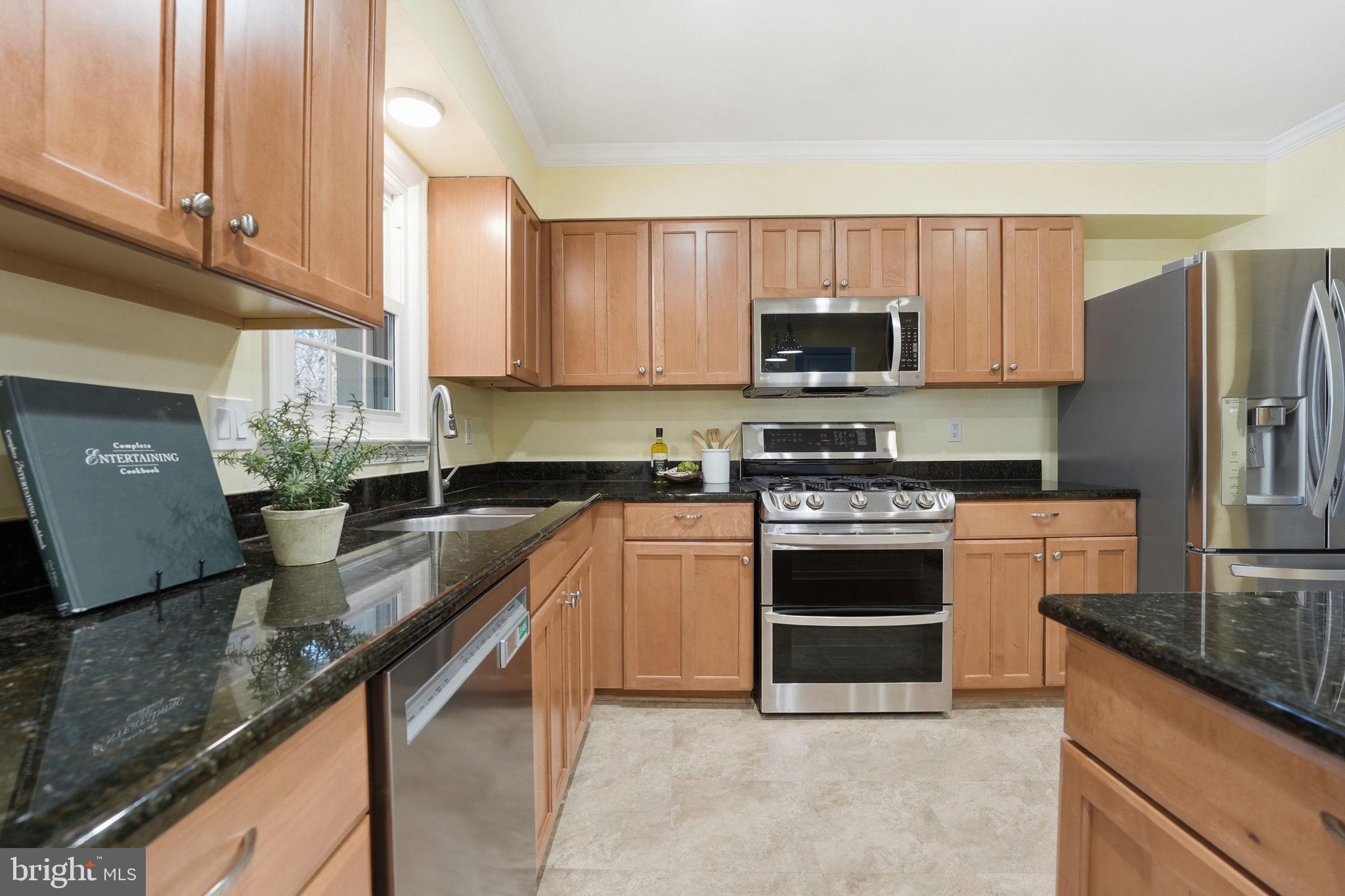 9115 NORTHEDGE DRIVE