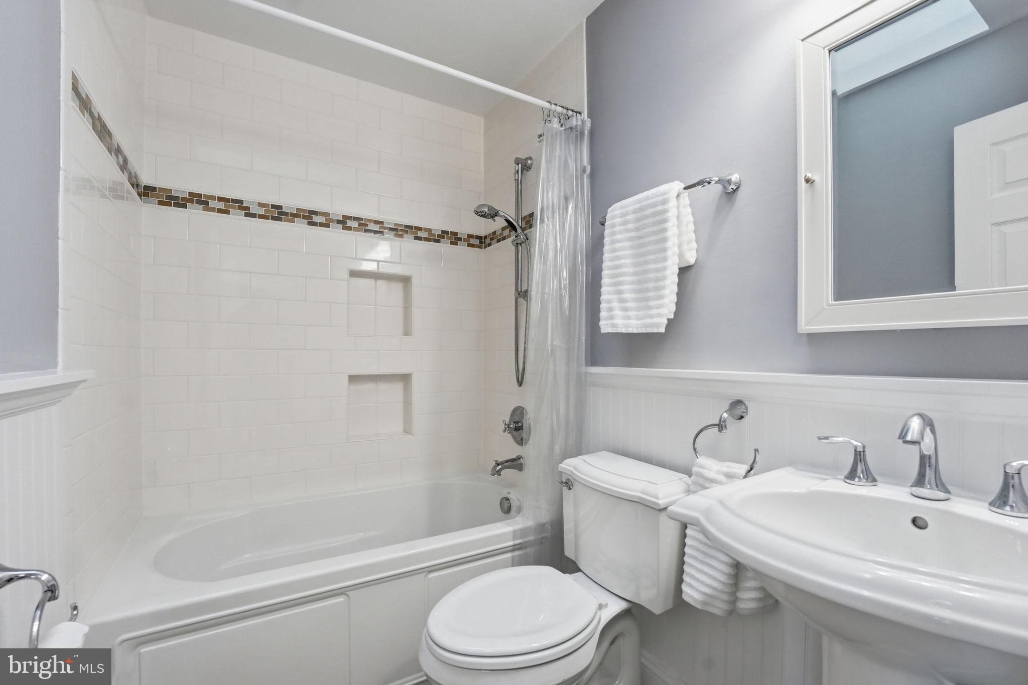 9115 NORTHEDGE DRIVE