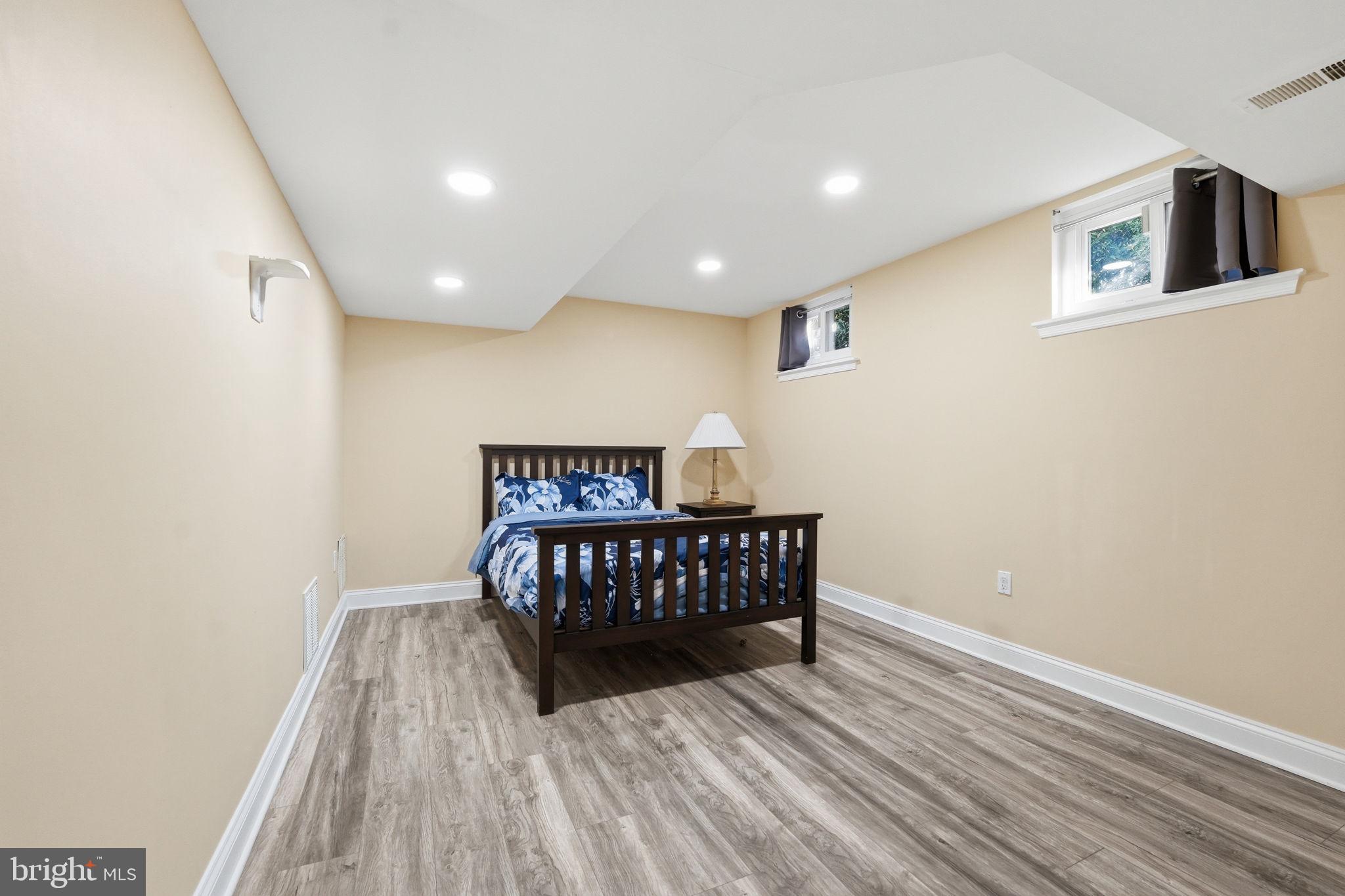 9115 NORTHEDGE DRIVE