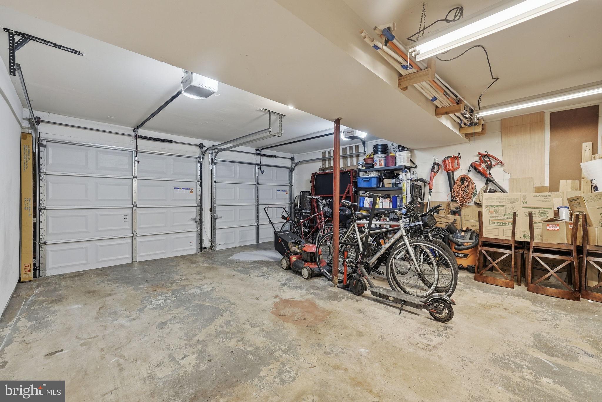 6816 ROCK CREEK COURT