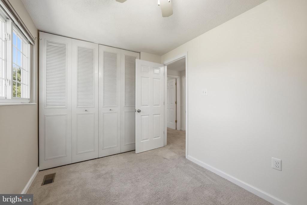 6816 ROCK CREEK COURT