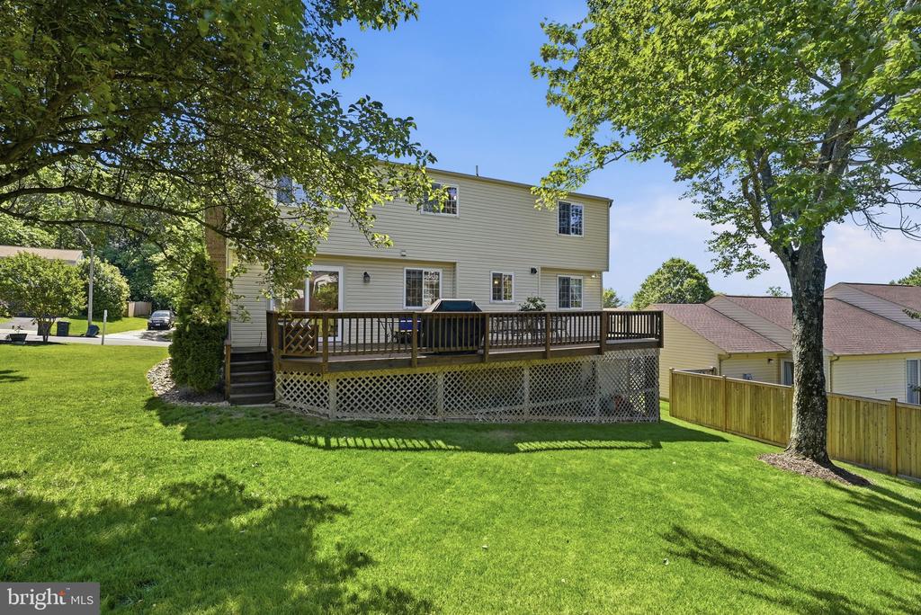 6816 ROCK CREEK COURT
