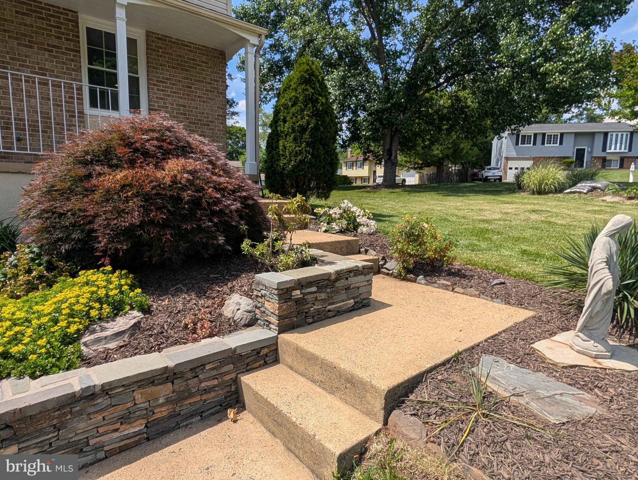 6816 ROCK CREEK COURT