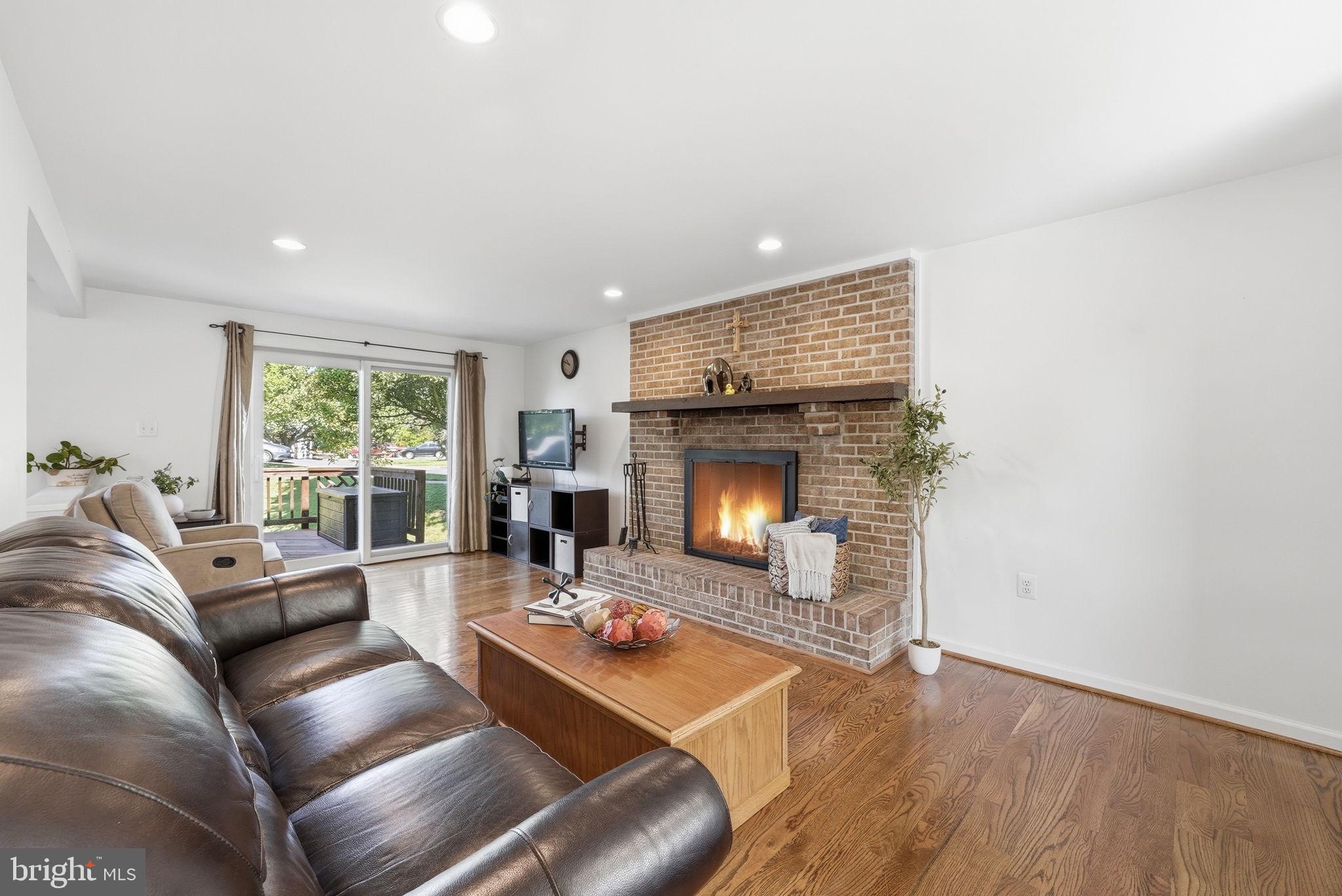 6816 ROCK CREEK COURT