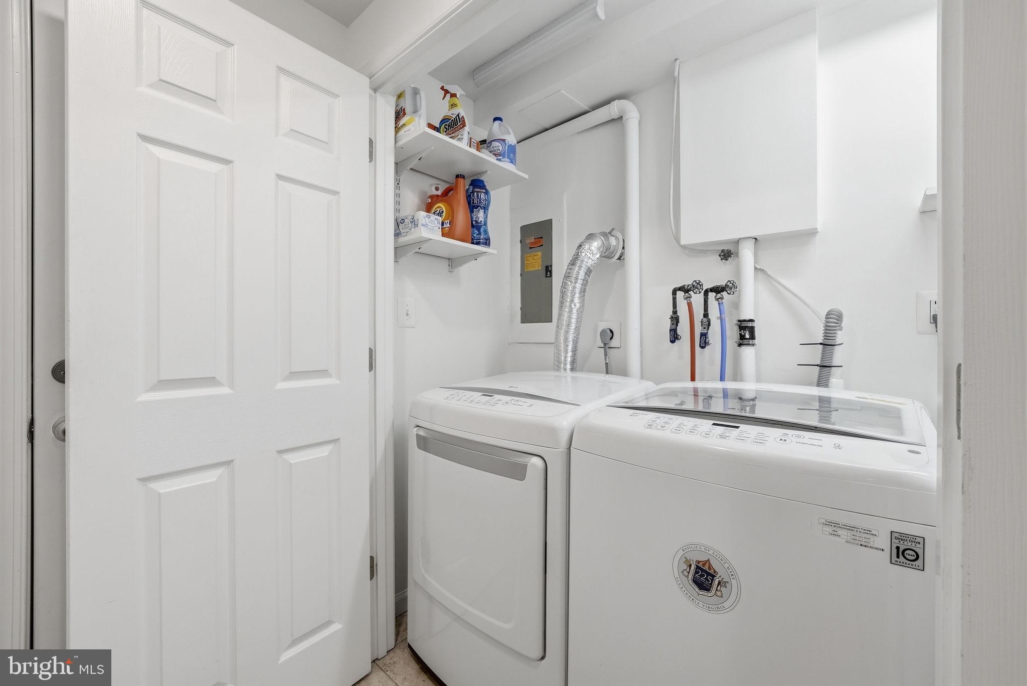 6816 ROCK CREEK COURT