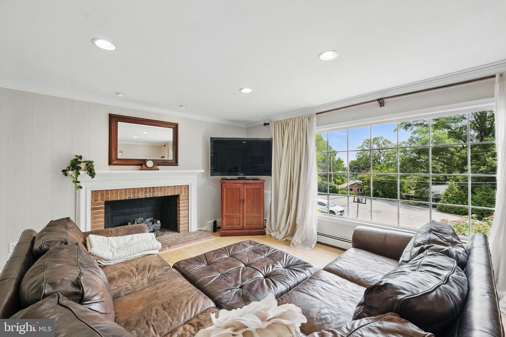 6622 SKYLINE COURT