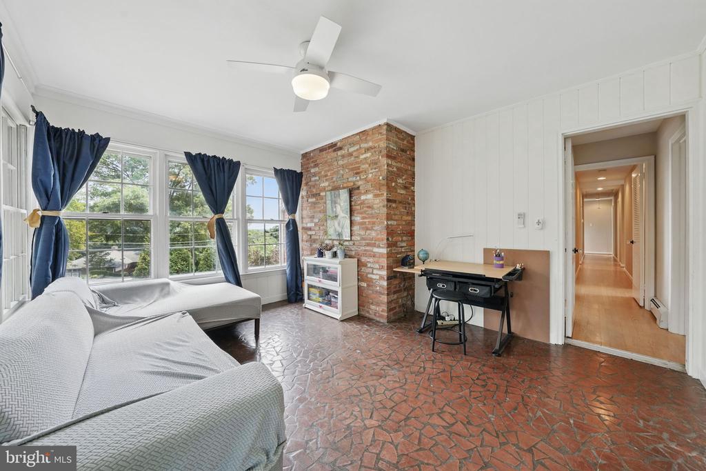 6622 SKYLINE COURT