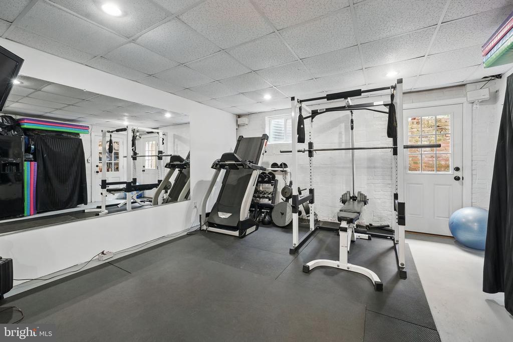 6622 SKYLINE COURT