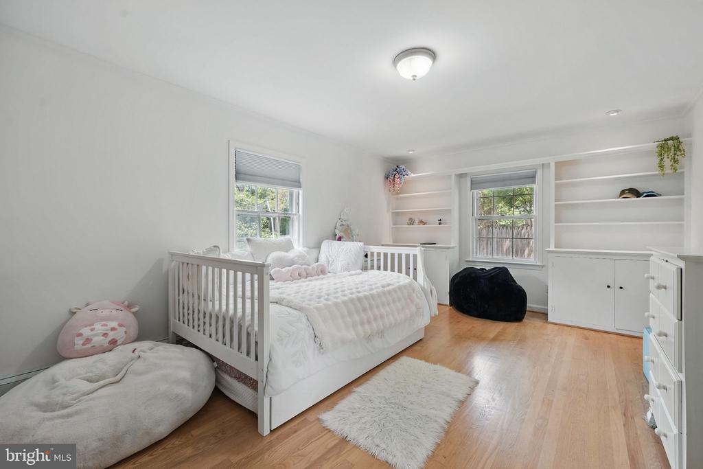 6622 SKYLINE COURT
