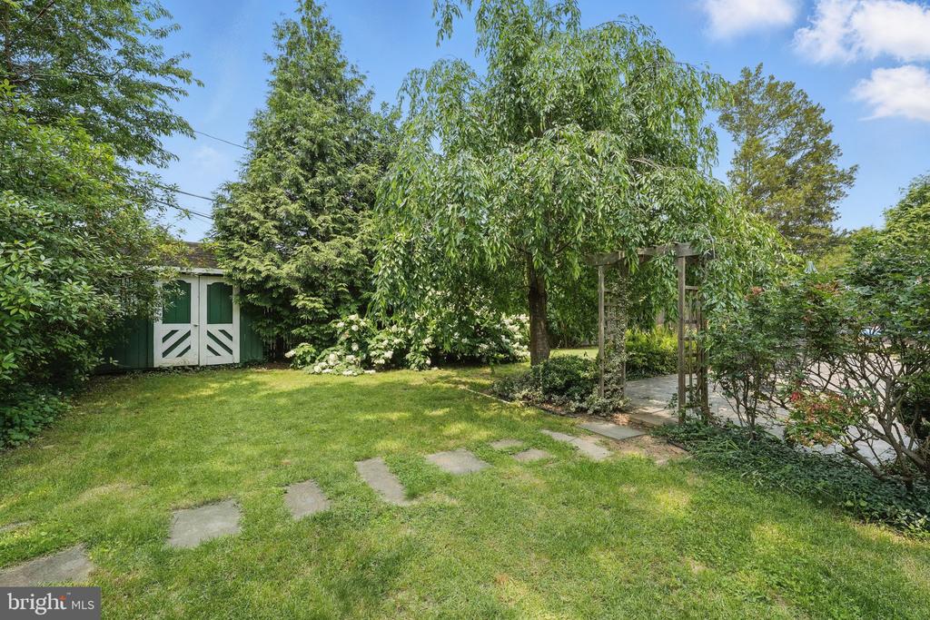 6622 SKYLINE COURT