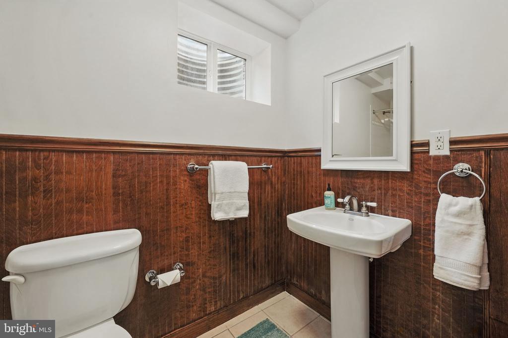 6622 SKYLINE COURT