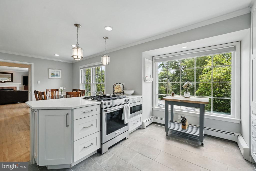 6622 SKYLINE COURT