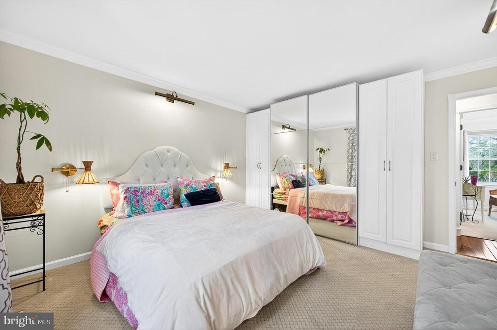 9604 GLENARM COURT