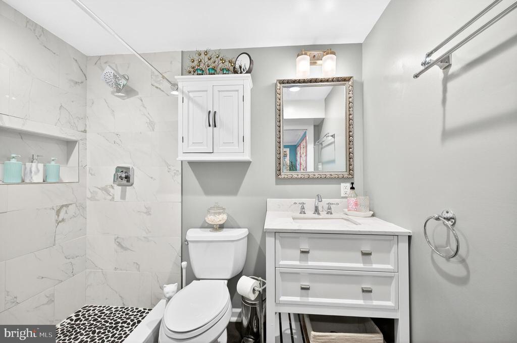 9604 GLENARM COURT