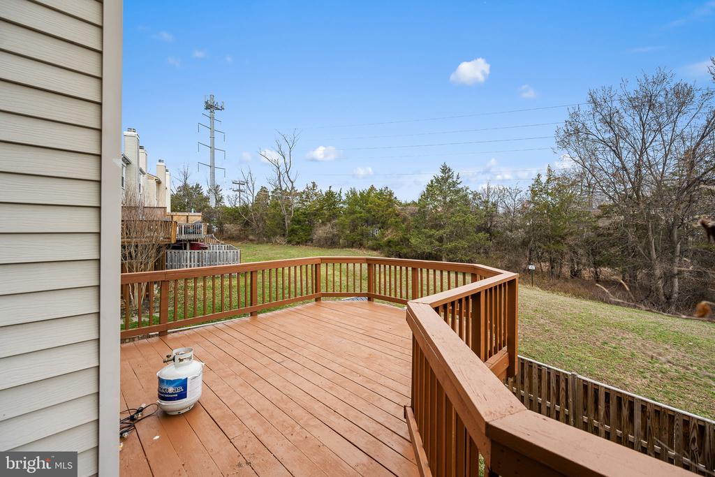 3711 FOXFIELD LANE