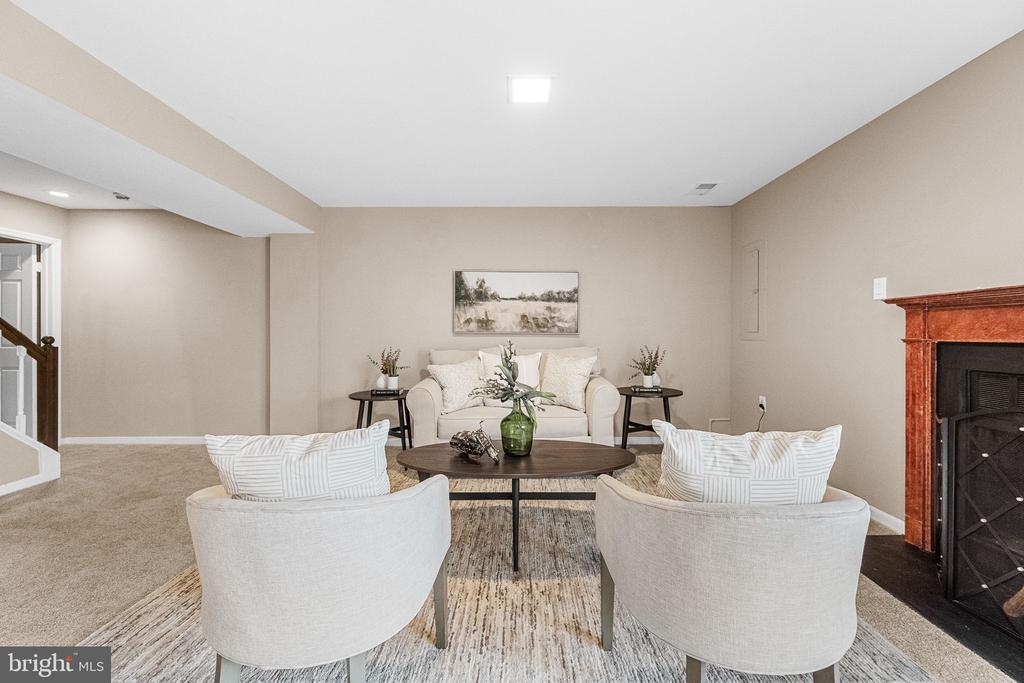 3711 FOXFIELD LANE