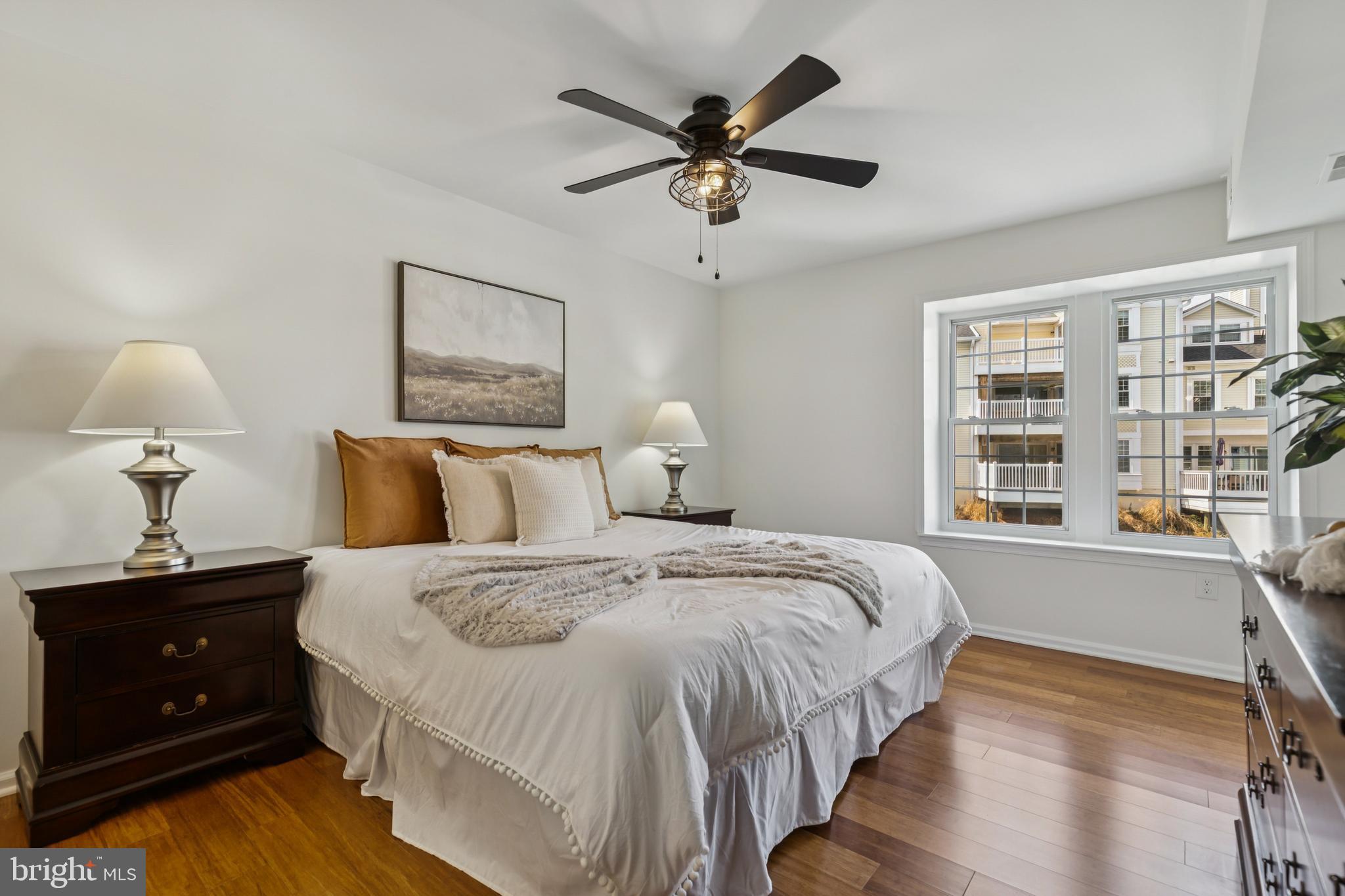 3353 LAKESIDE VIEW DRIVE 8-3