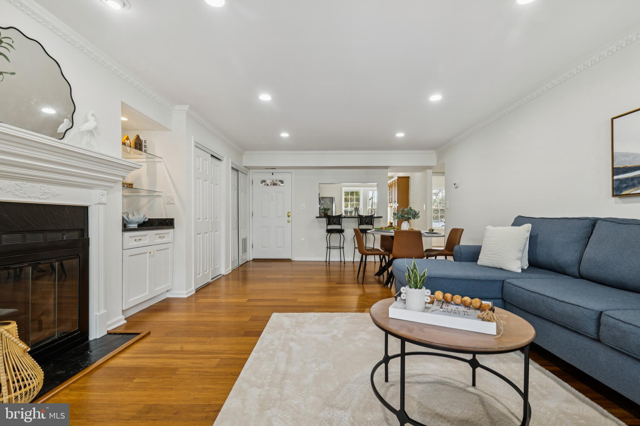 3353 LAKESIDE VIEW DRIVE 8-3