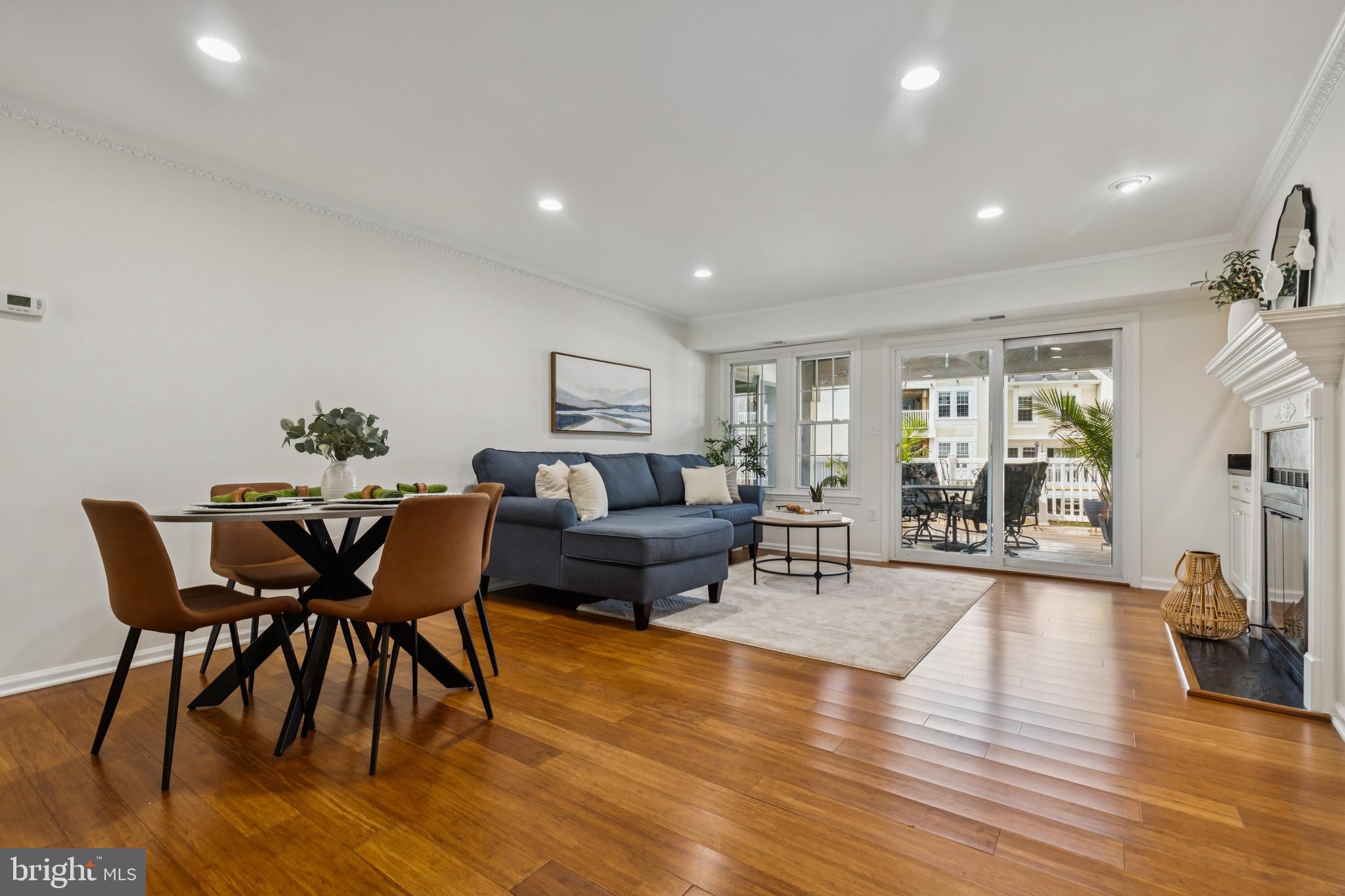 3353 LAKESIDE VIEW DRIVE 8-3