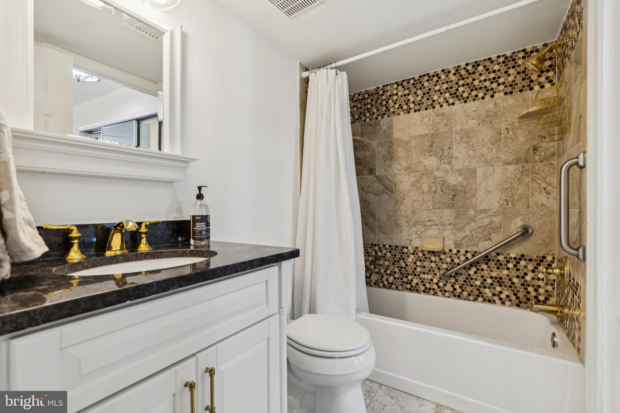 3353 LAKESIDE VIEW DRIVE 8-3