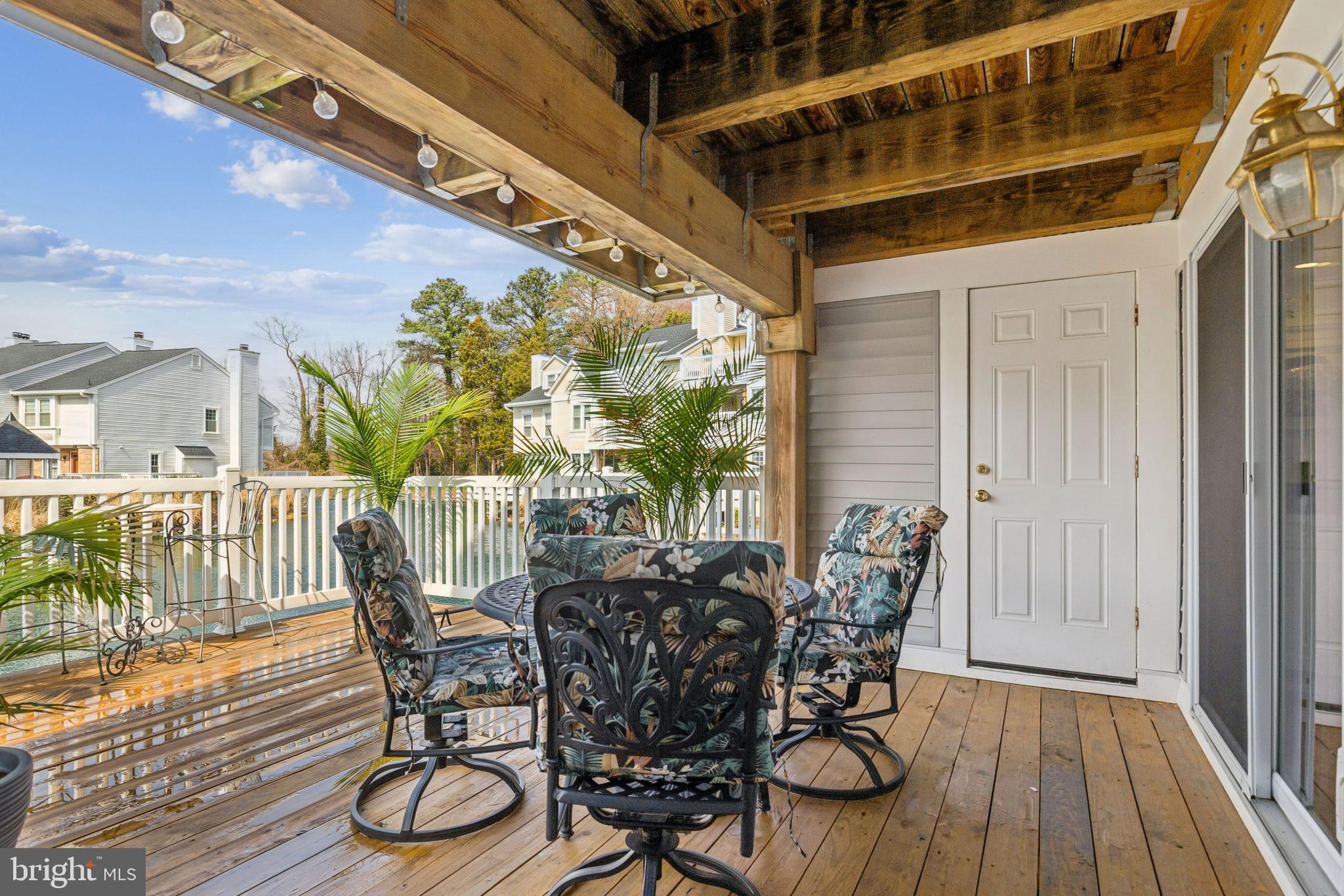 3353 LAKESIDE VIEW DRIVE 8-3