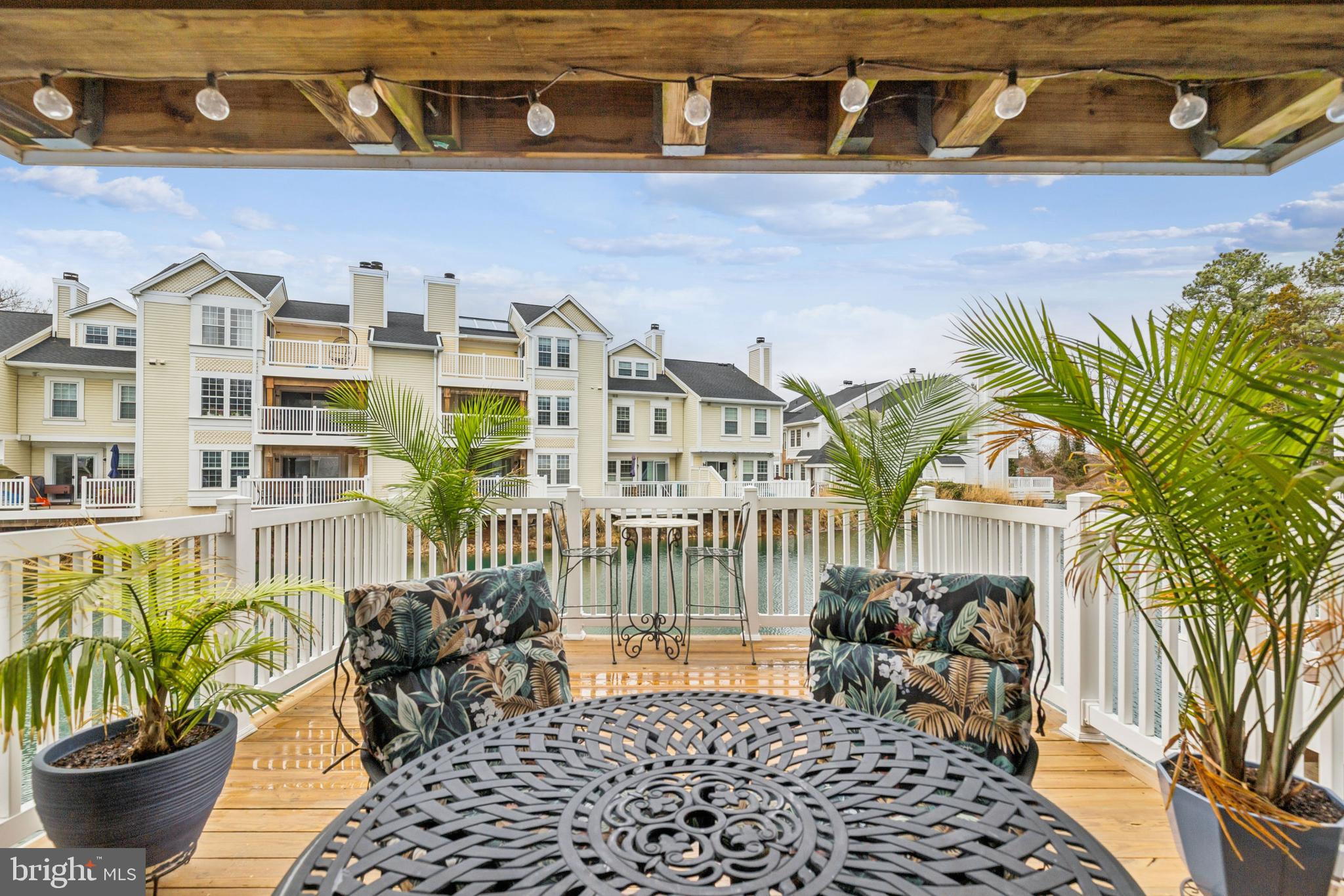 3353 LAKESIDE VIEW DRIVE 8-3