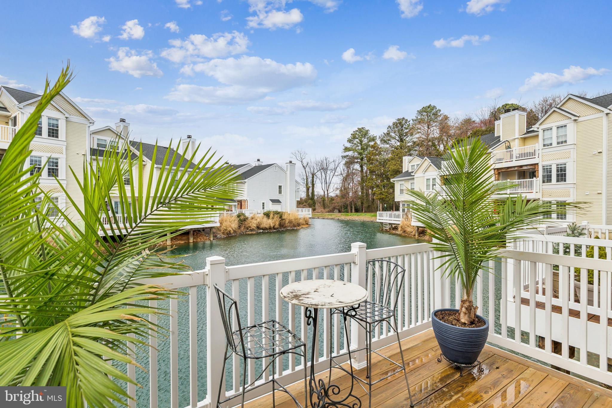 3353 LAKESIDE VIEW DRIVE 8-3