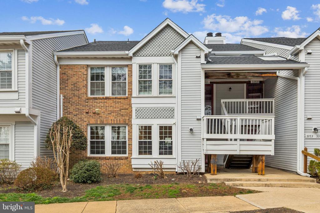 3353 LAKESIDE VIEW DRIVE 8-3