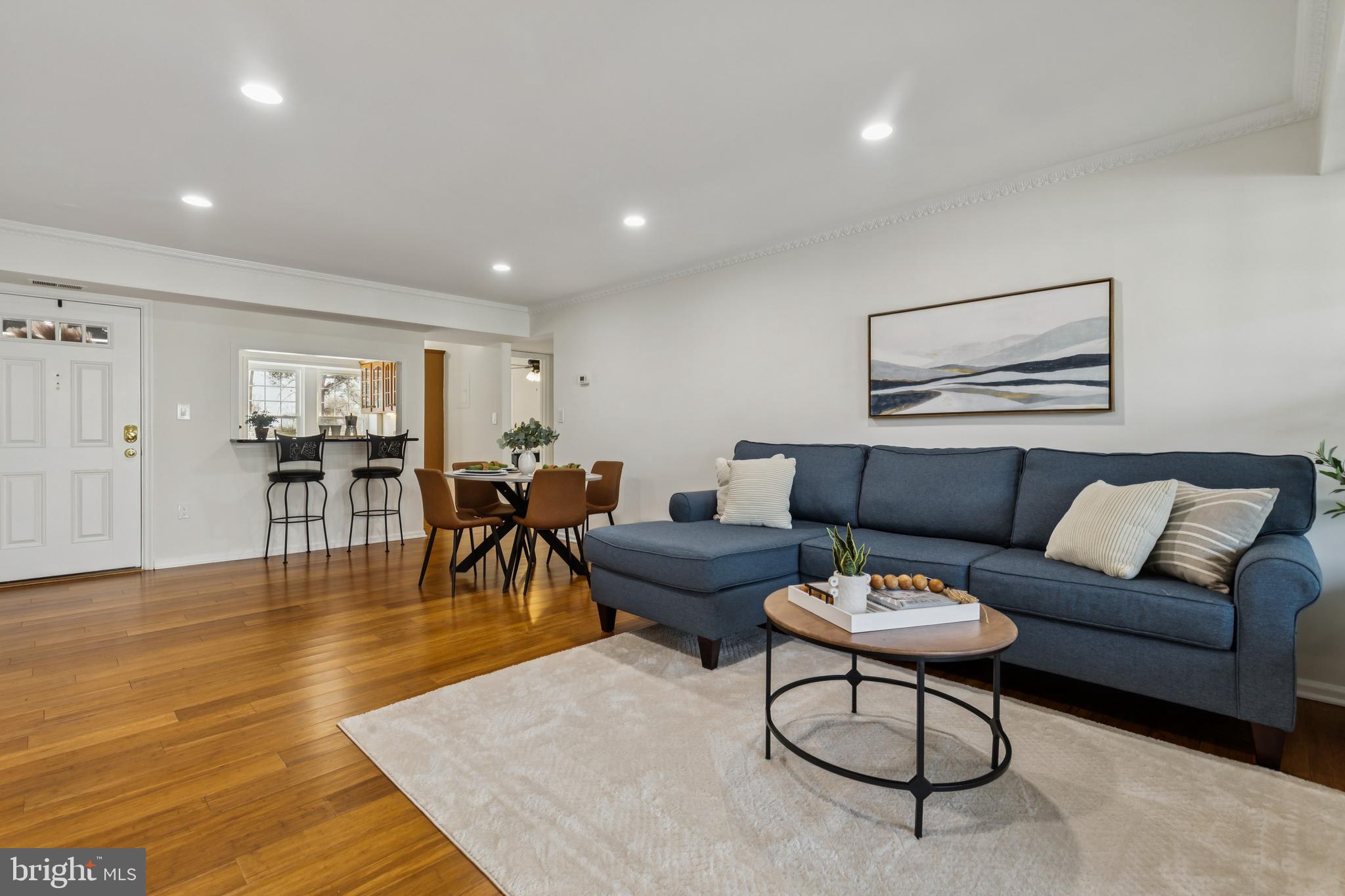 3353 LAKESIDE VIEW DRIVE 8-3