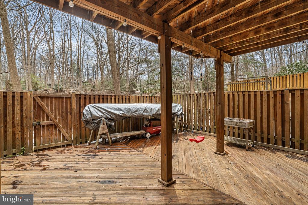 11713 STILLBROOK COURT
