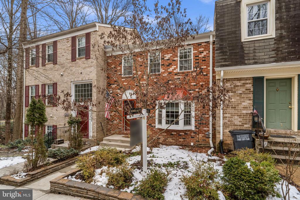 11713 STILLBROOK COURT