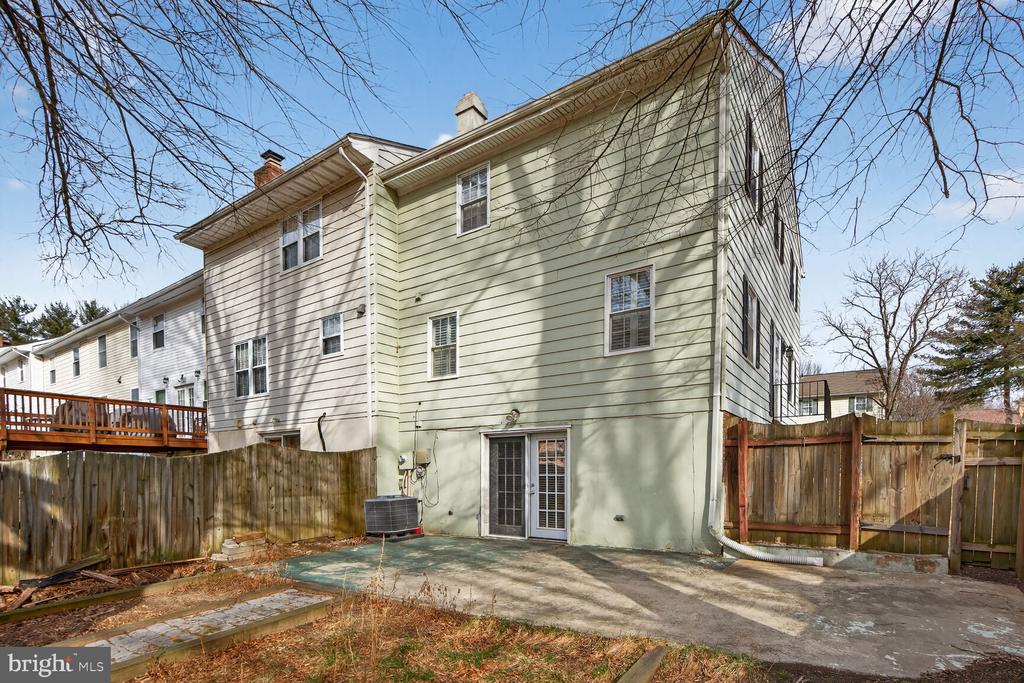 6015 TICONDEROGA COURT