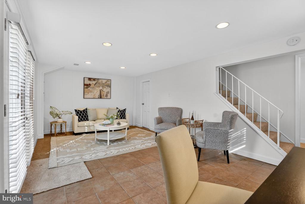 6015 TICONDEROGA COURT