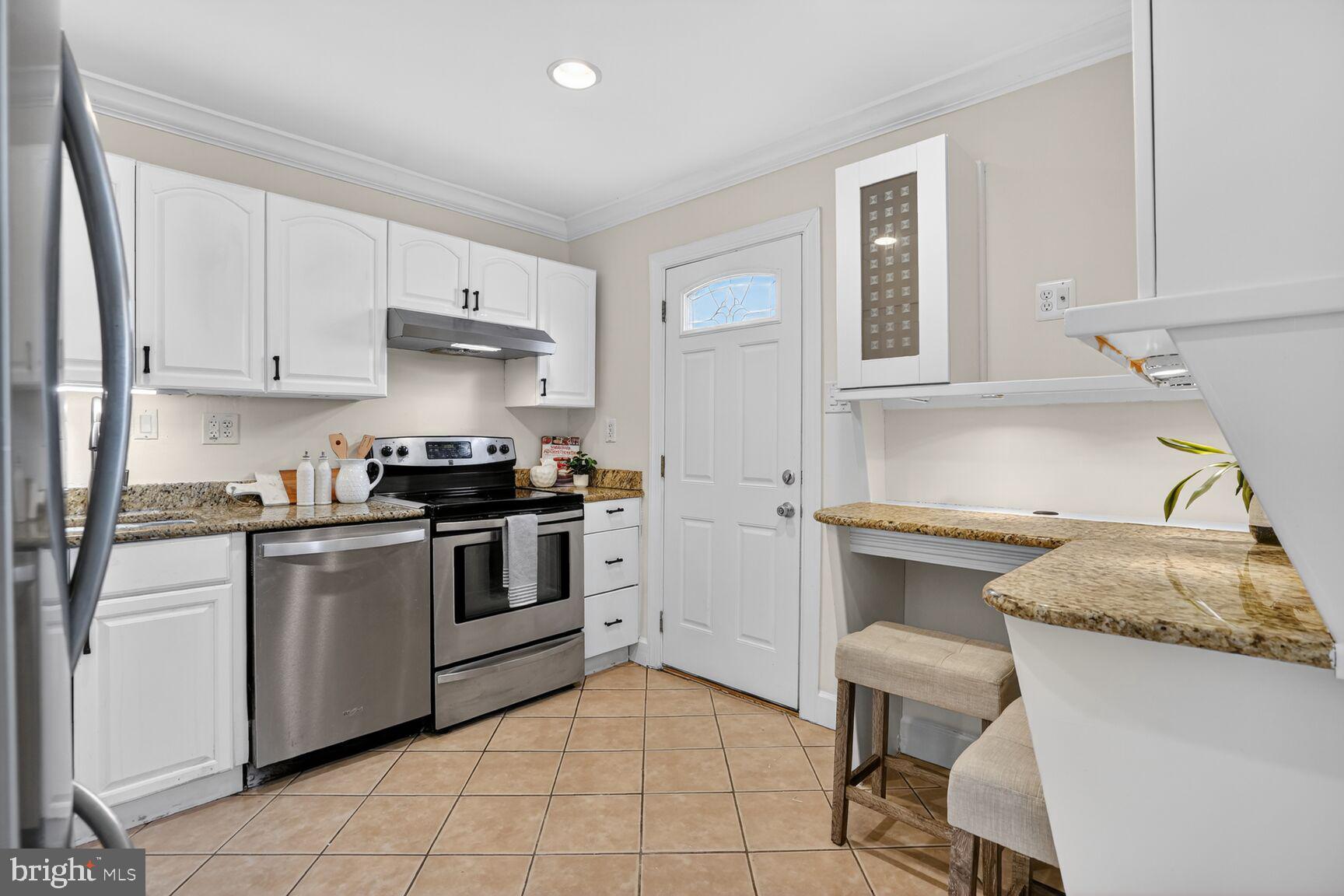 6015 TICONDEROGA COURT