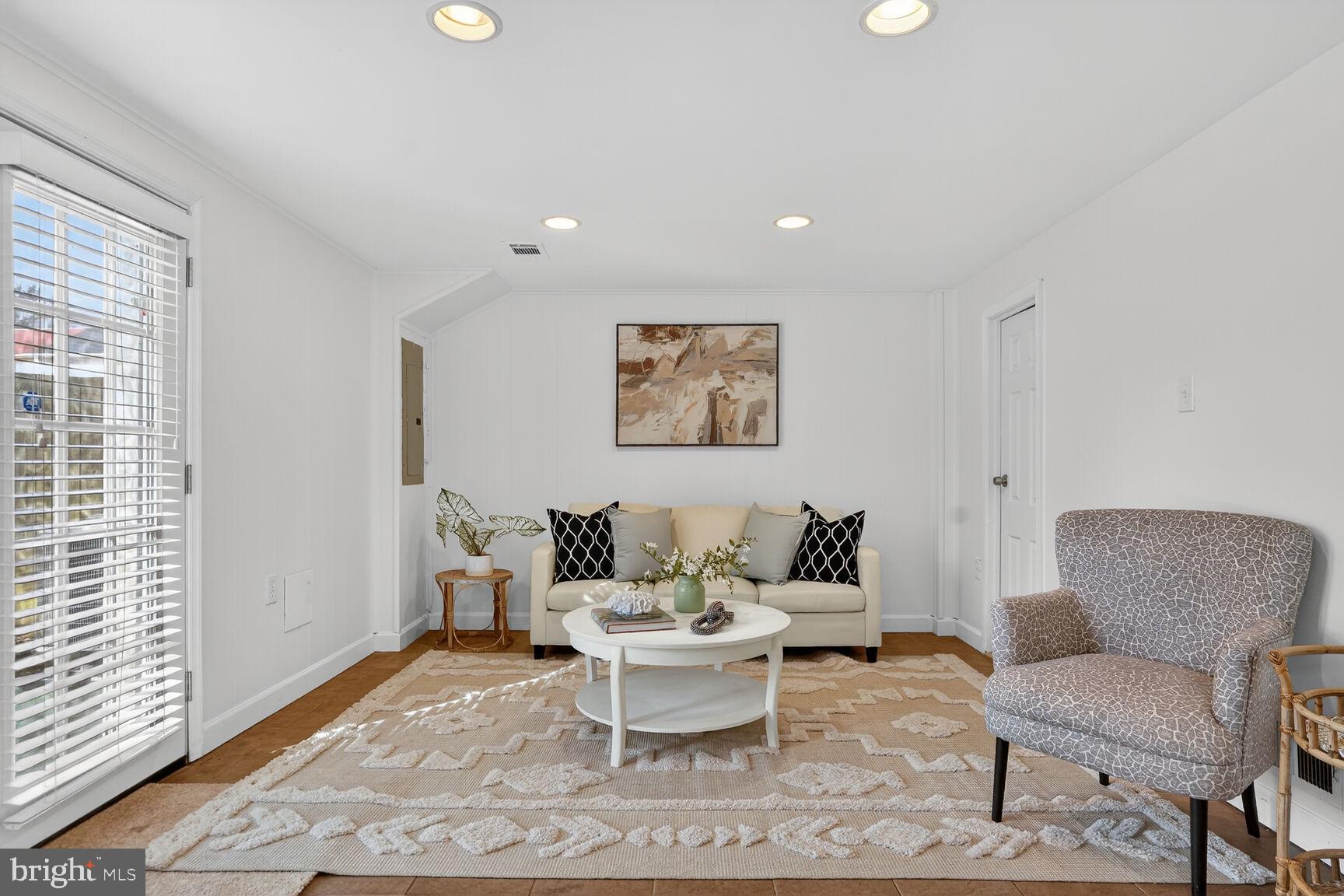 6015 TICONDEROGA COURT