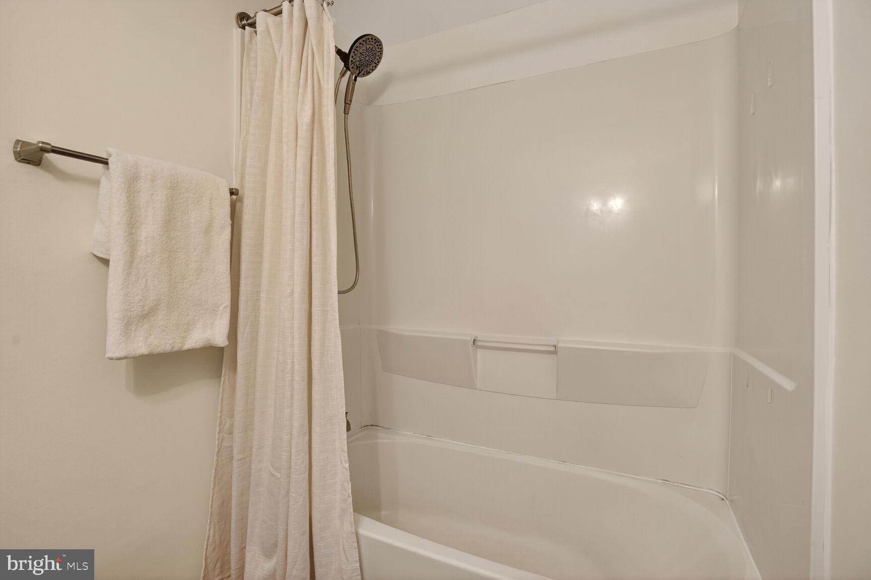 6015 TICONDEROGA COURT