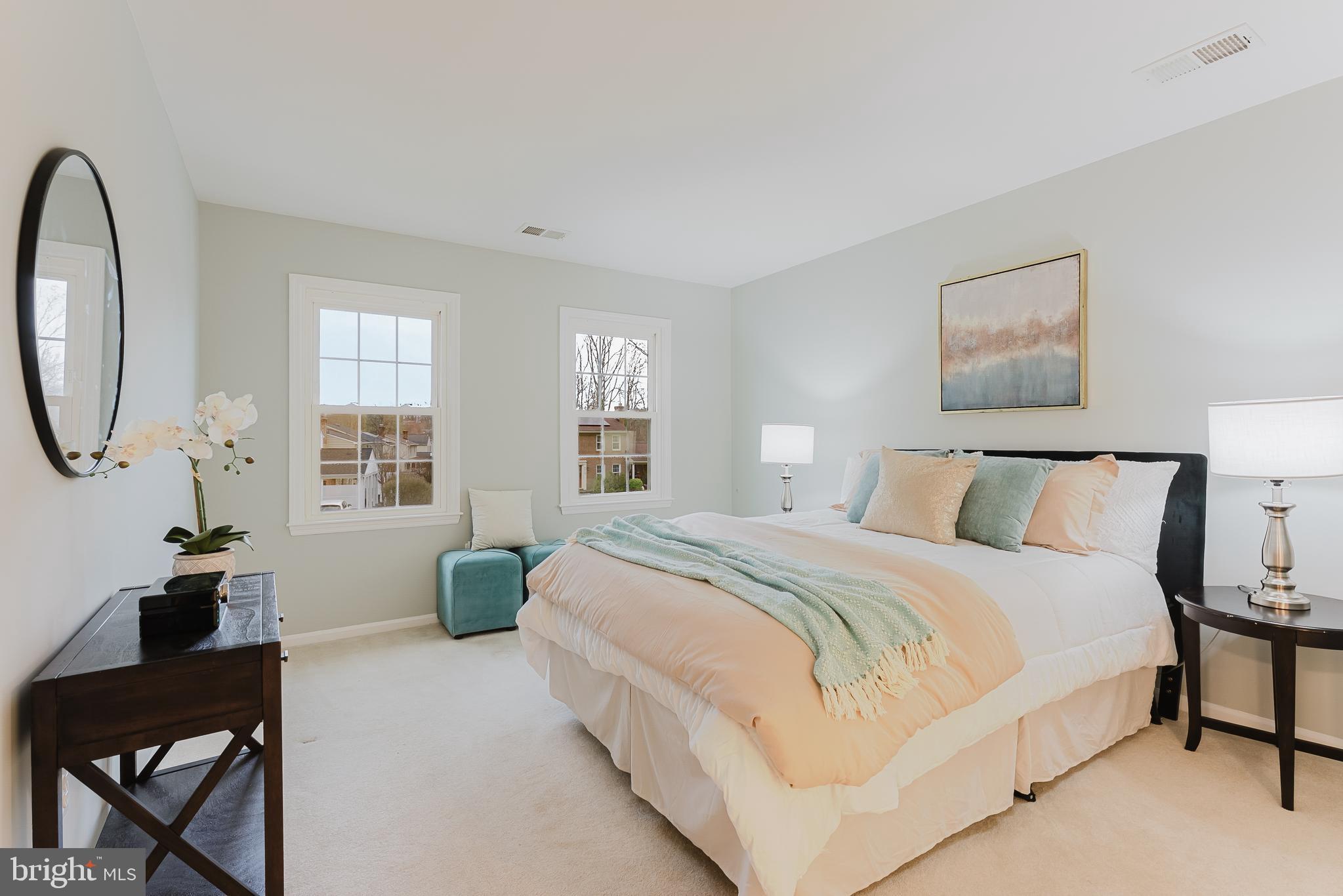 9010 LAKE BRADDOCK DRIVE