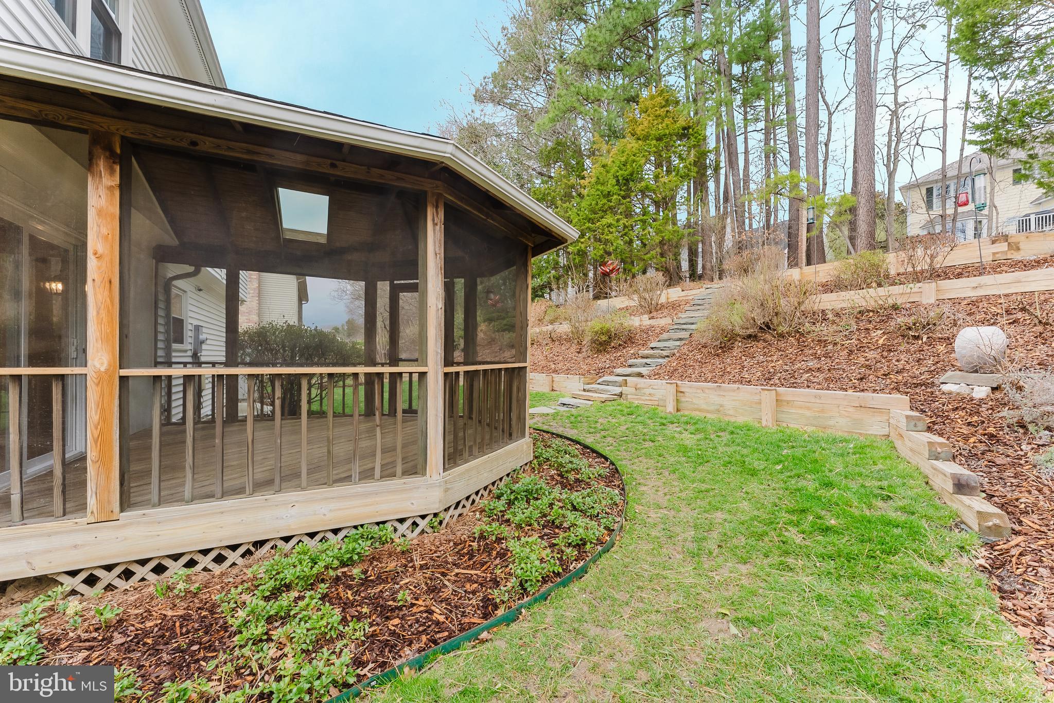 9010 LAKE BRADDOCK DRIVE
