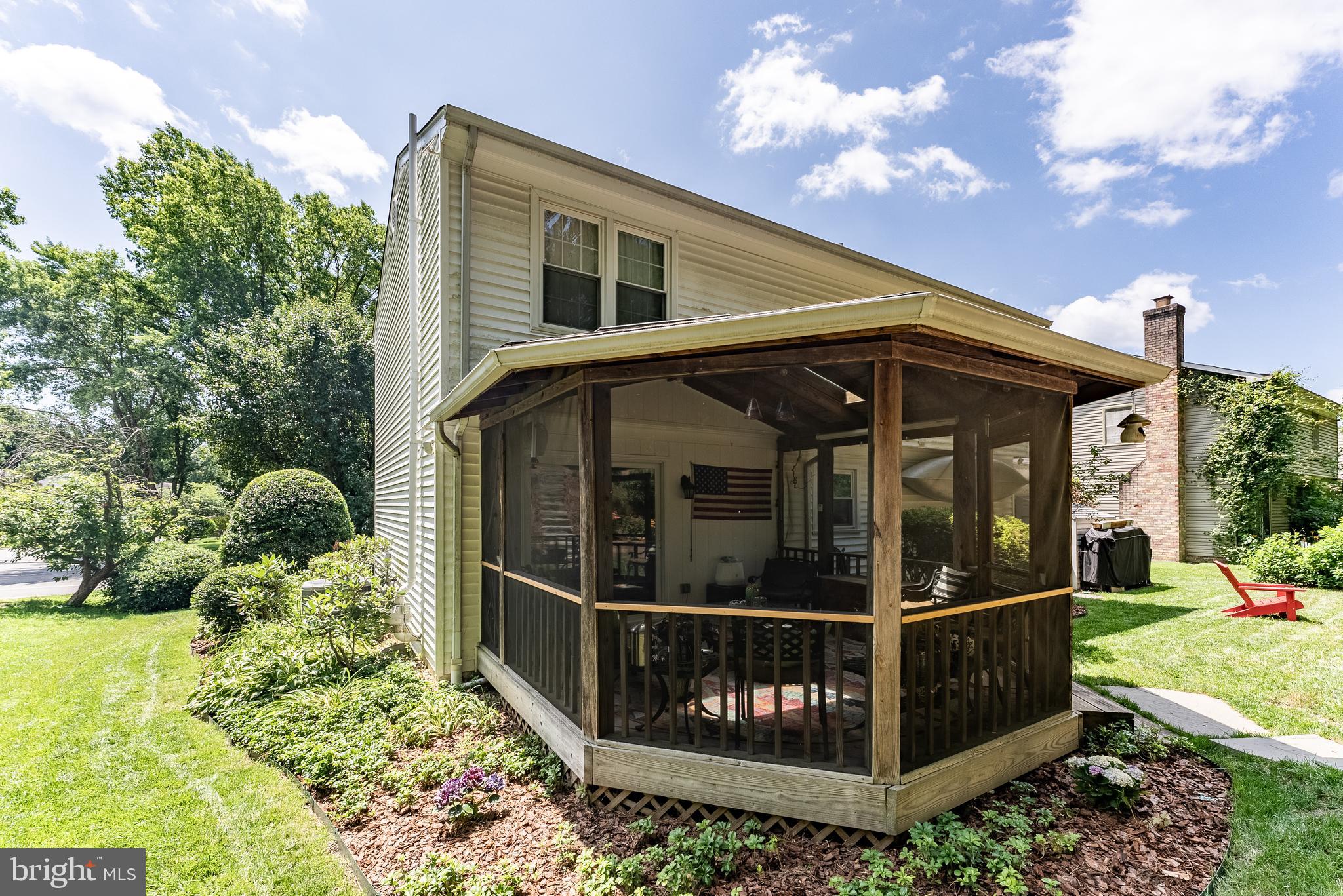 9010 LAKE BRADDOCK DRIVE