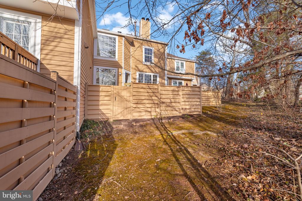 1509 DEER POINT WAY