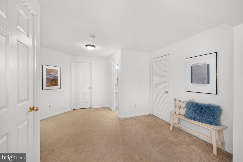 1509 DEER POINT WAY