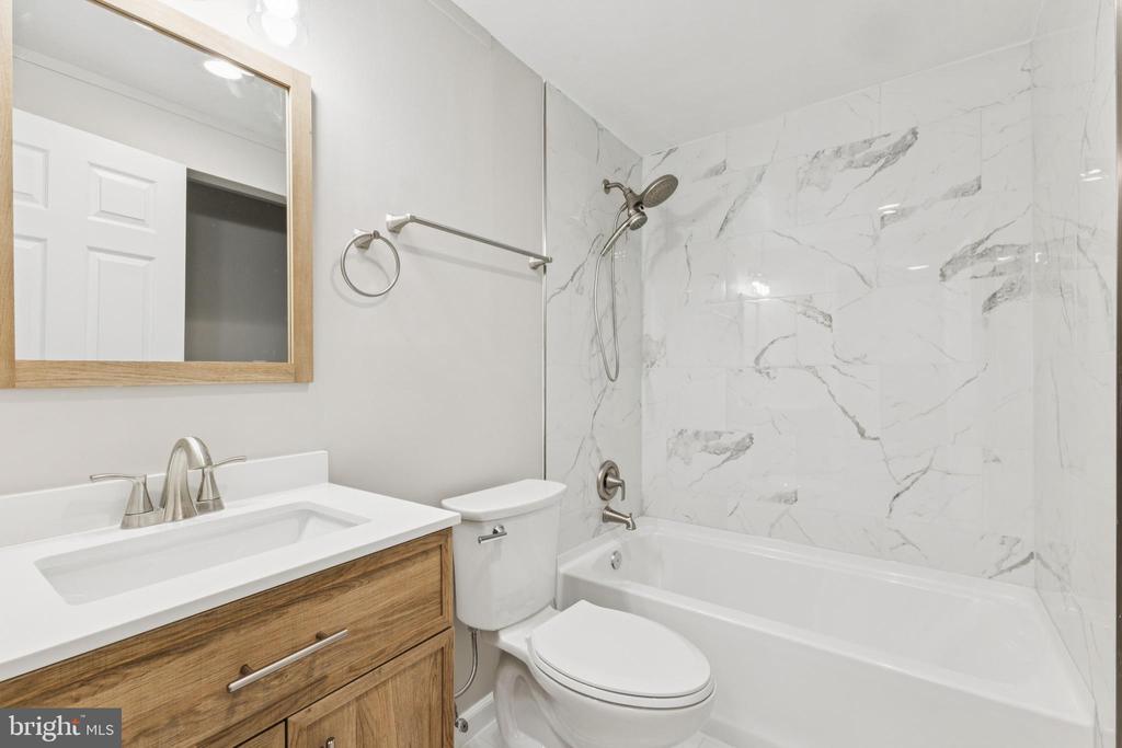 8545 BLUE ROCK LANE
