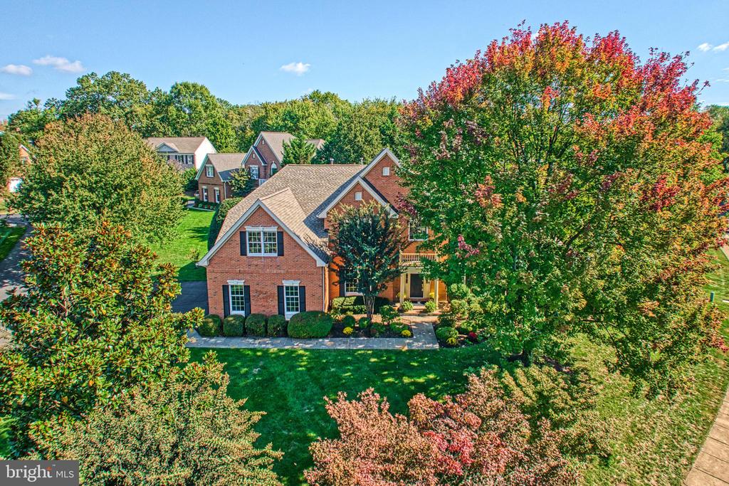 12704 AUTUMN CREST DRIVE