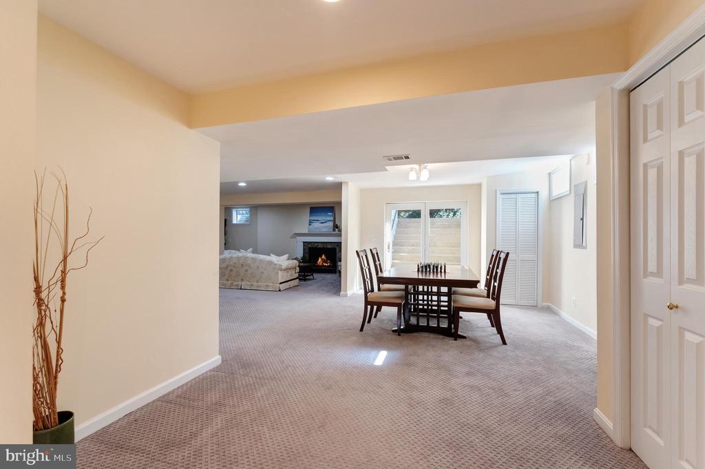 12704 AUTUMN CREST DRIVE
